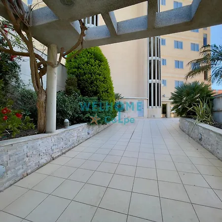 Orquidea Comodo Apartamento: Vista Al Mar, Piscina, Parking קלפה