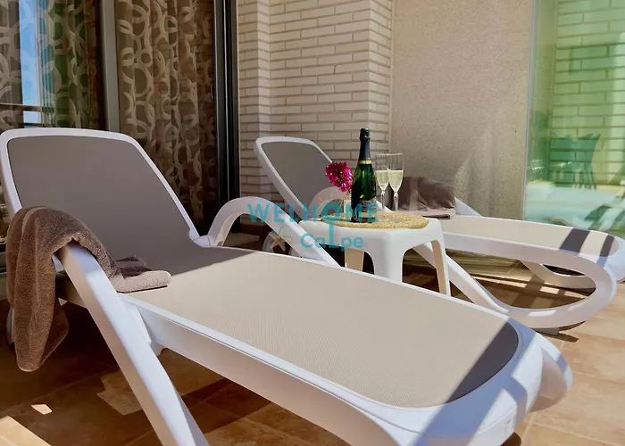 Orquidea Comodo Apartamento: Vista Al Mar, Piscina, Parking *